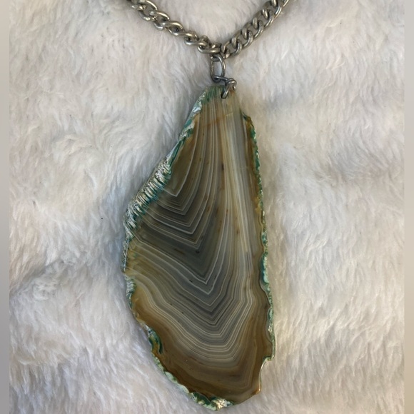 Sliced Agate Slab Pendant Necklace - Picture 4 of 9